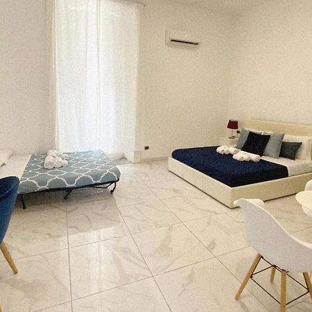 مبيت وإفطار نابولي Domus Luigi Leone 2 المظهر الخارجي الصورة